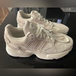 NWOT Adidas Falcon Sneakers in Ivory
